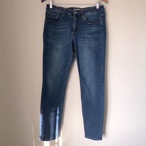 Medium Blue Jegging